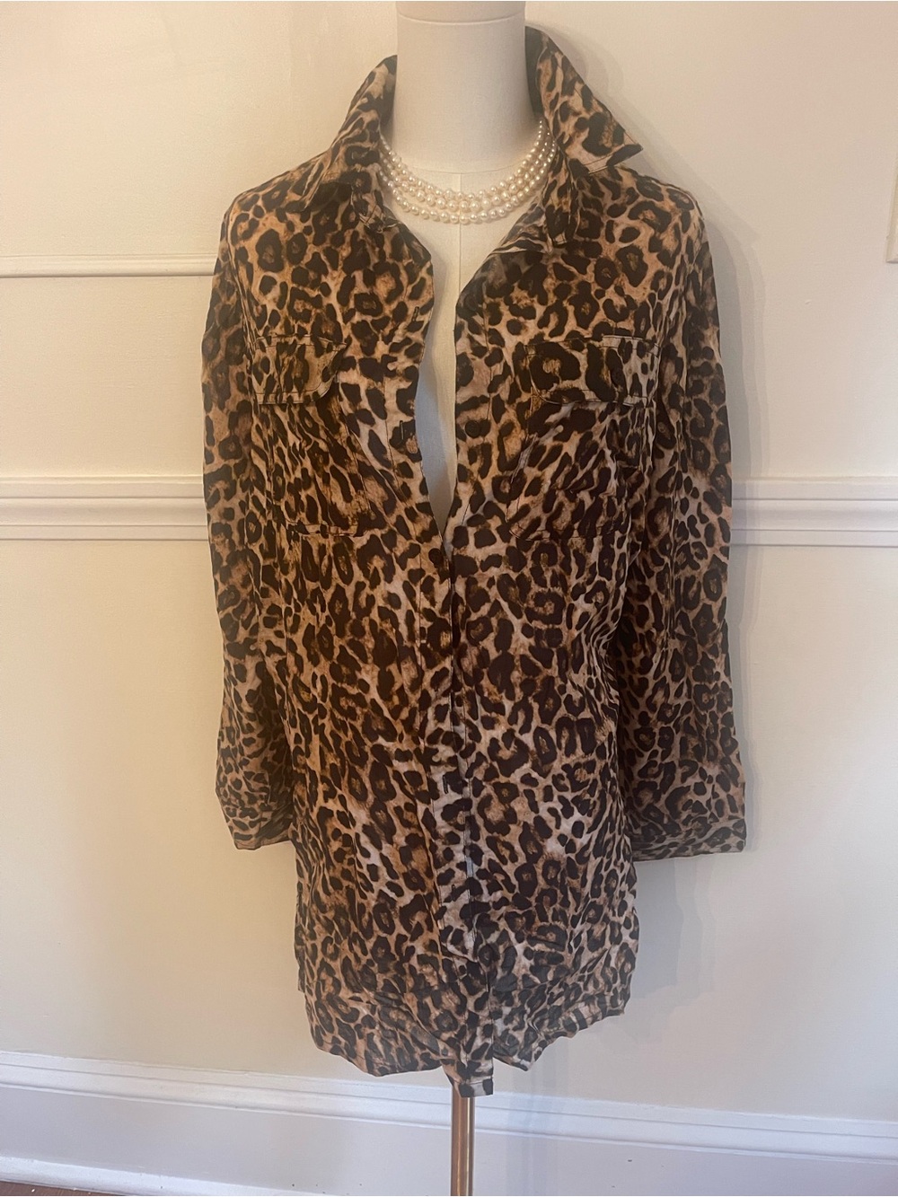 Lauren Ralph Lauren Brown & Black Leopard-Print Button Down Shirt - Picture 2 of 6